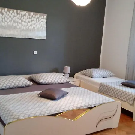 Viki Apartment Lozovac