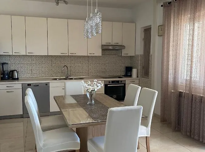 Viki Appartement Lozovac